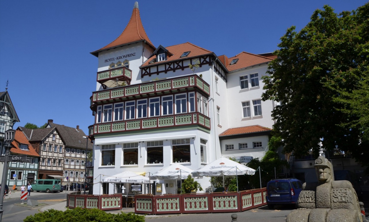  Familien Urlaub - familienfreundliche Angebote im Hotel Kronprinz in Salzdetfurth in der Region Harz 